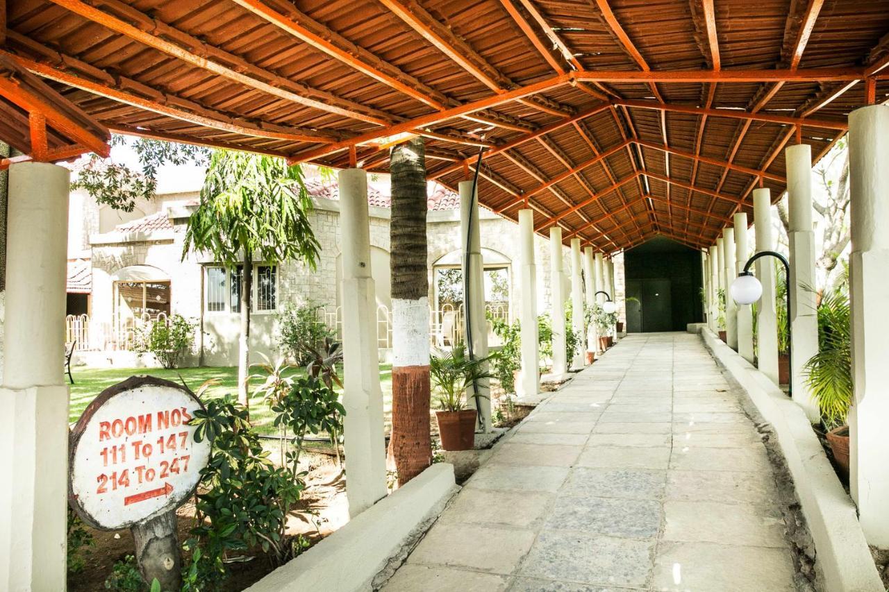 Ras Resort By Treat Silvassa Exterior photo